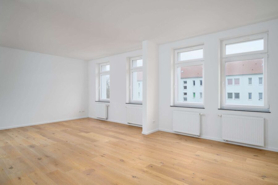 Stillvoll sanierte 5-Zimmer-Wohnung mit Balkon in Leipzig-Engelsdorf, 04319 Leipzig, Etagenwohnung