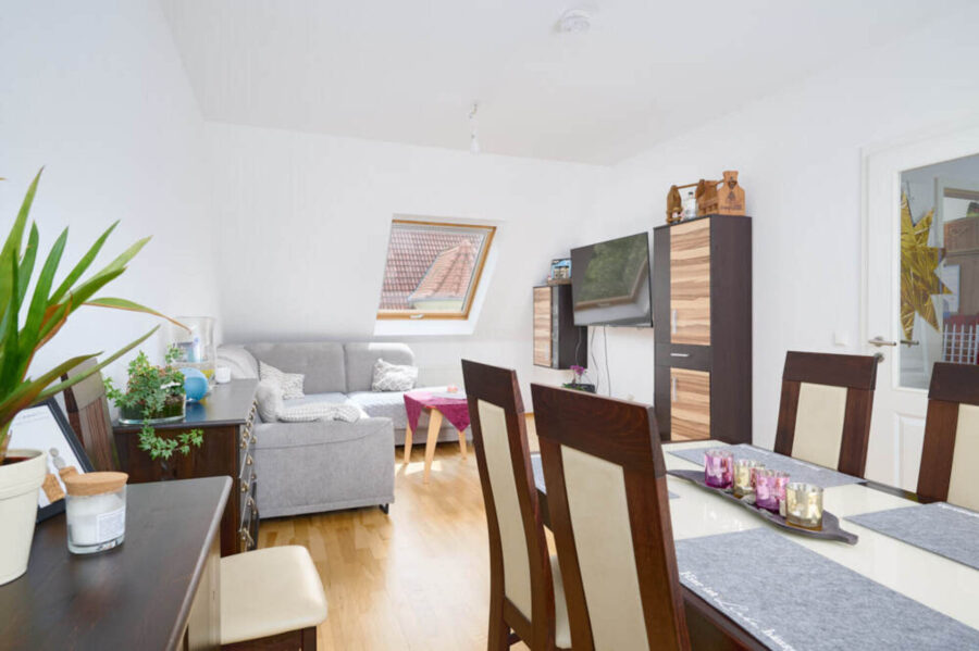 Stilvolle und moderne 4-Zimmer-Dachgeschoss-Wohnung in Leipzig Engelsdorf – Hochwertig und vermietet, 04319 Leipzig, Dachgeschosswohnung