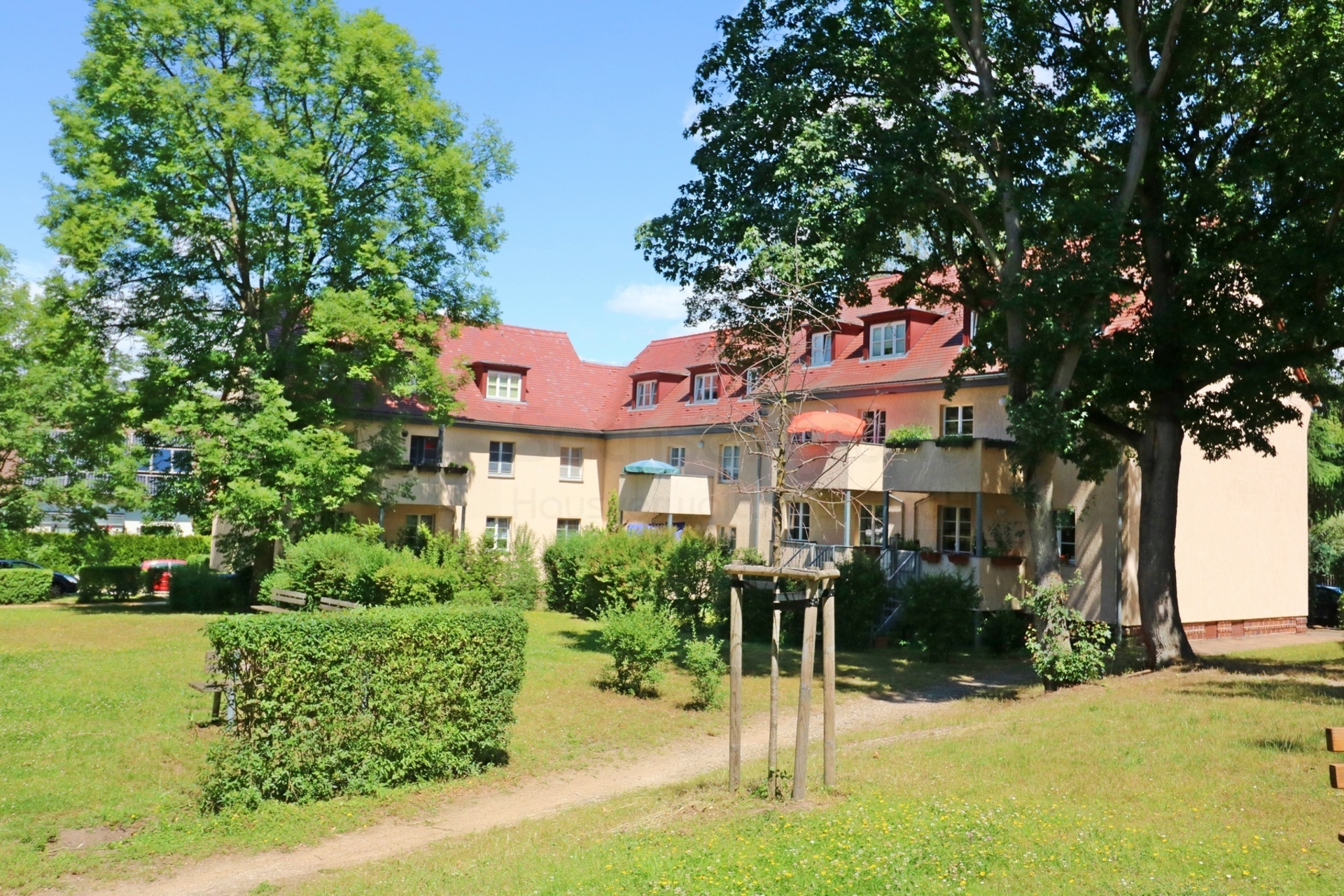 Exklusive Maisonette-Wohnung: 2 Bäder, Balkon & idyllische Grünflächen in Leipzig-Dölitz, 04279 Leipzig, Maisonettewohnung